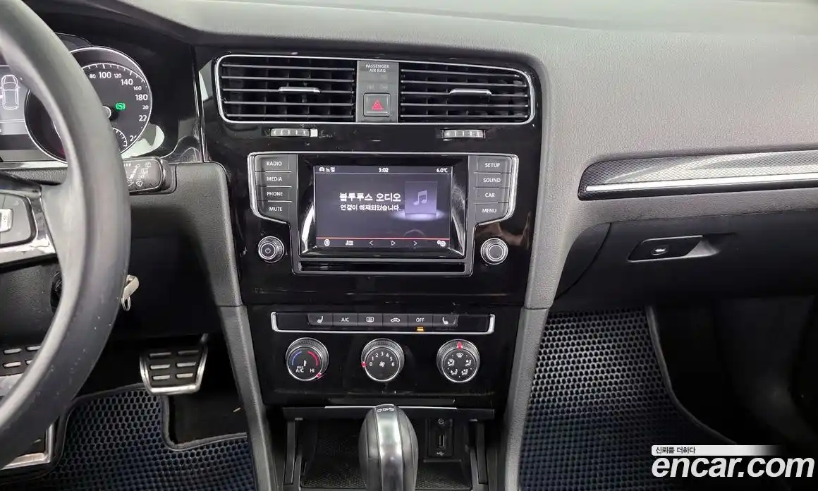 Volkswagen Golf 2014 1.6 Автомат в Москве № 215153, фото 19