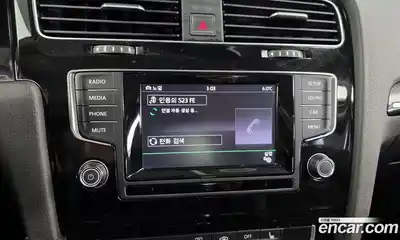 Volkswagen Golf 2014 1.6 Автомат в Москве № 215153, миниатюра 4