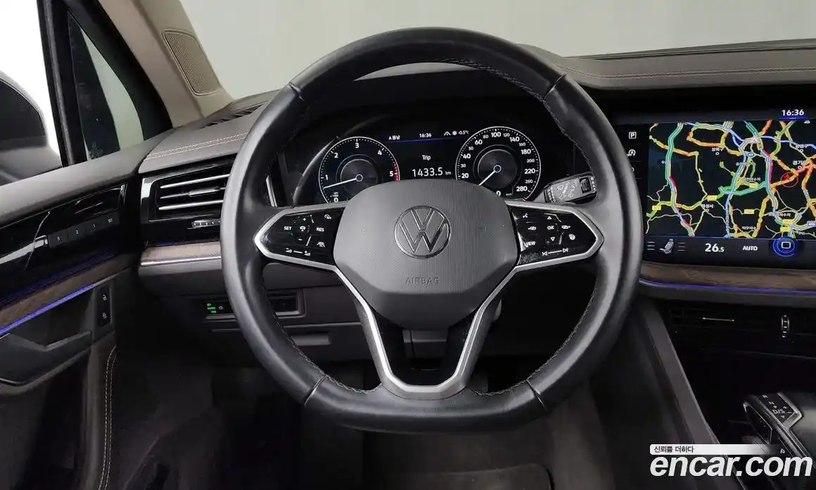 Volkswagen Touareg 2021 3.0 Автомат в Москве № 215218, фото 13