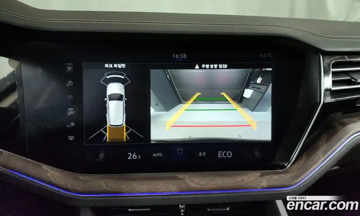 Volkswagen Touareg 2021 3.0 Автомат в Москве № 215218, фото 15