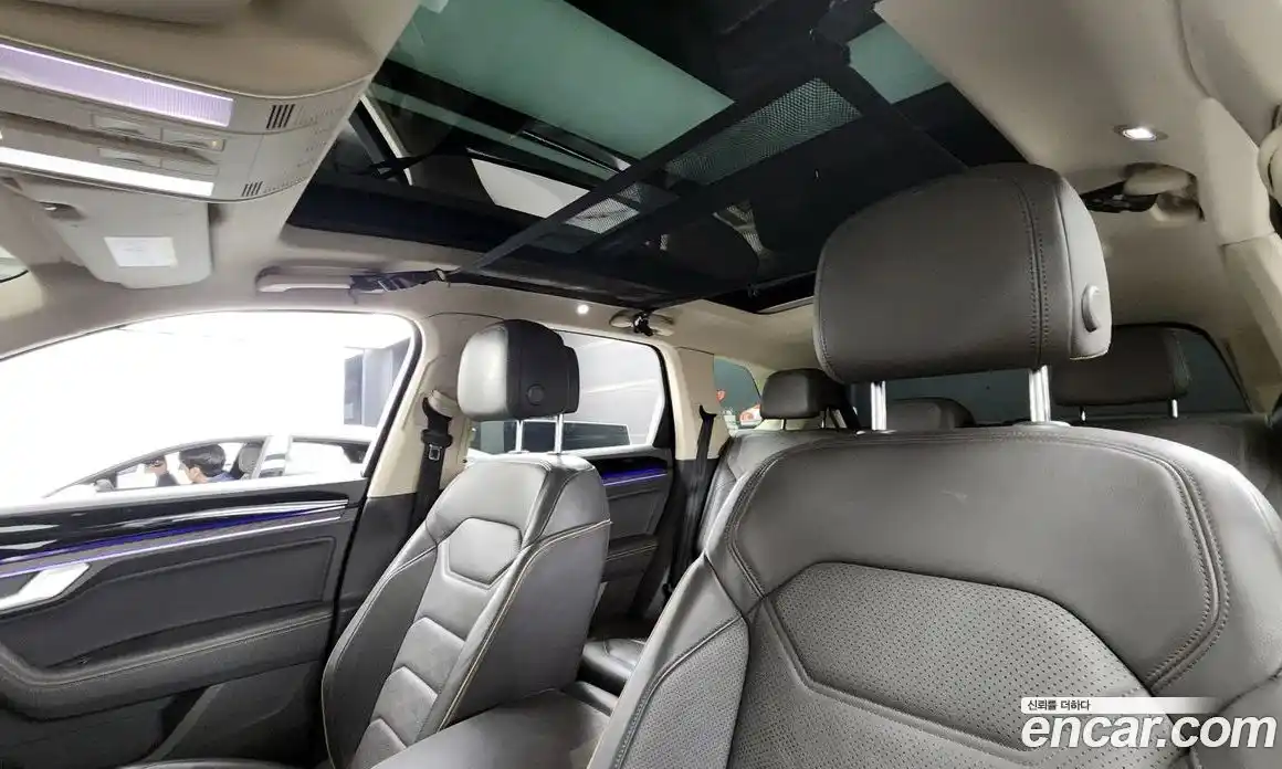 Volkswagen Touareg 2021 3.0 Автомат в Москве № 215218, фото 19