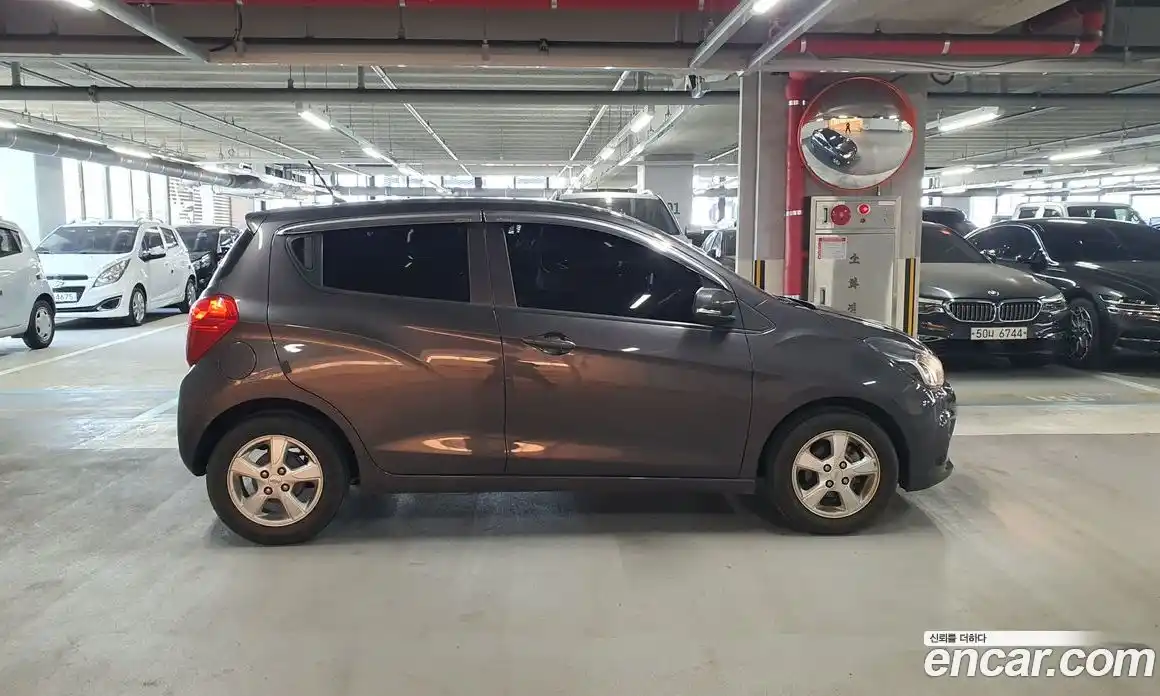 Chevrolet Spark 2016 1.0 Механическая в Москве № 219746, фото 7