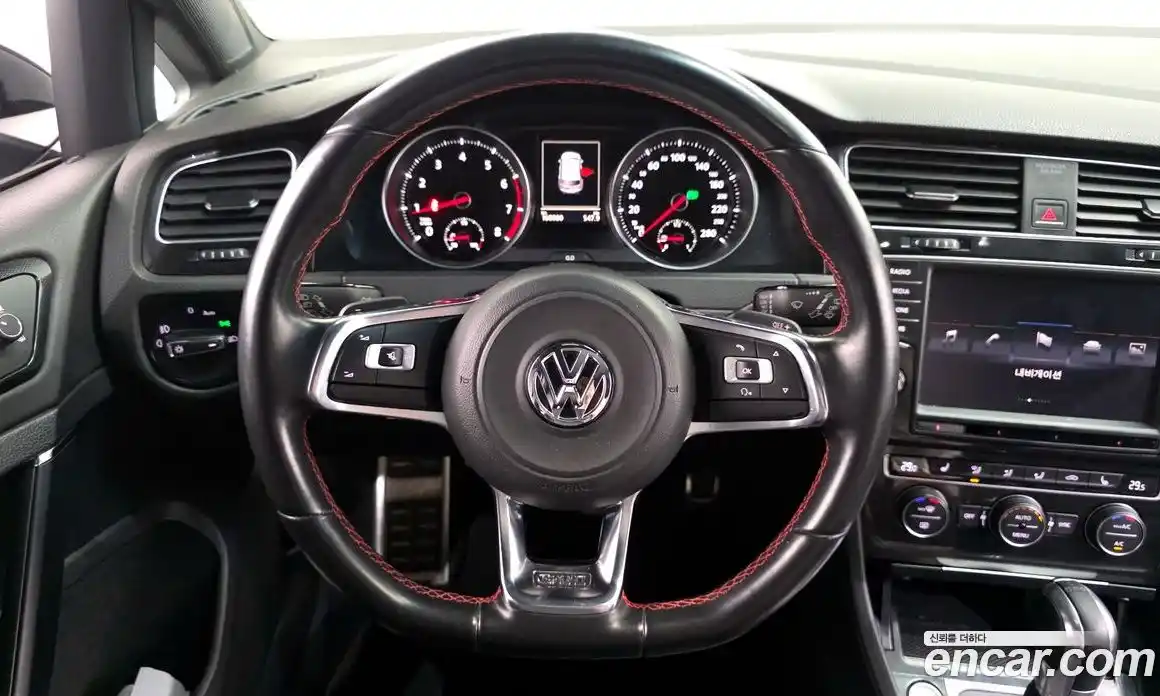 Volkswagen Golf 2015 2.0 Автомат в Москве № 224122, фото 20