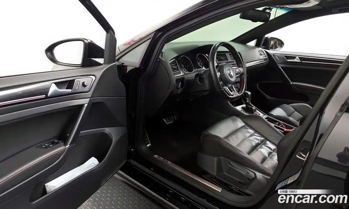 Volkswagen Golf 2015 2.0 Автомат в Москве № 224122, фото 3