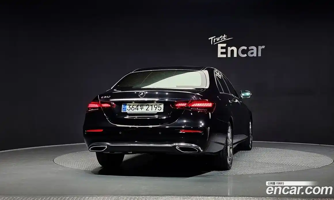 Mercedes-Benz E-Class 2023 2.0 Автомат в Москве № 224623, фото 11