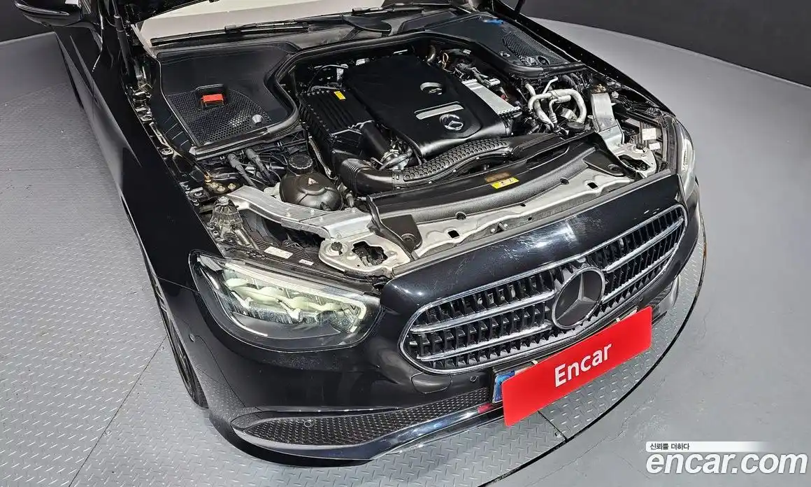 Mercedes-Benz E-Class 2023 2.0 Автомат в Москве № 224623, фото 19