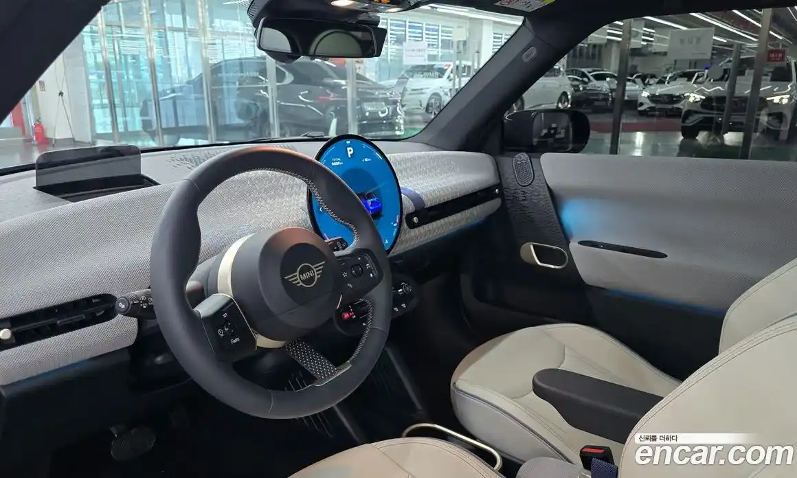 Mini Cooper 2024 0.1 Автомат в Москве № 225483, фото 11