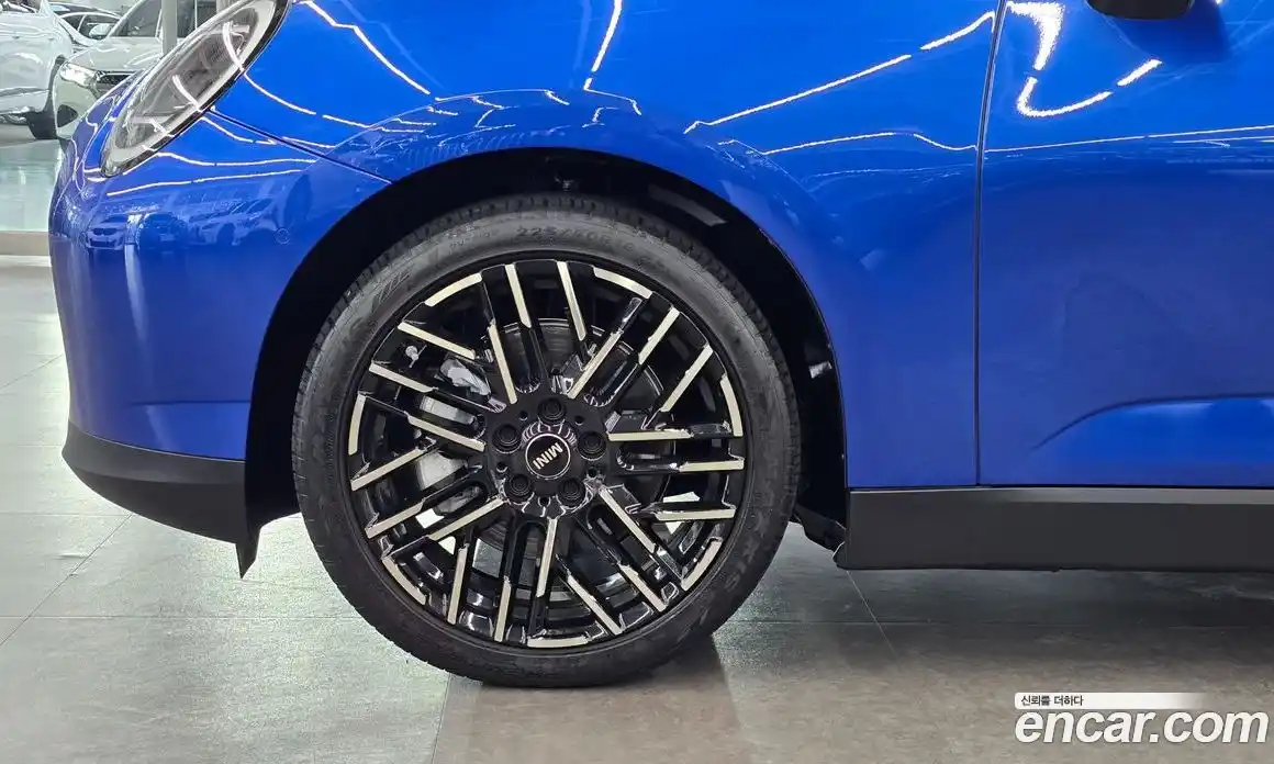 Mini Cooper 2024 0.1 Автомат в Москве № 225483, фото 5