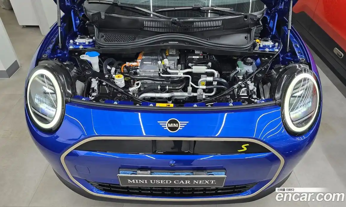 Mini Cooper 2024 0.1 Автомат в Москве № 225483, фото 6