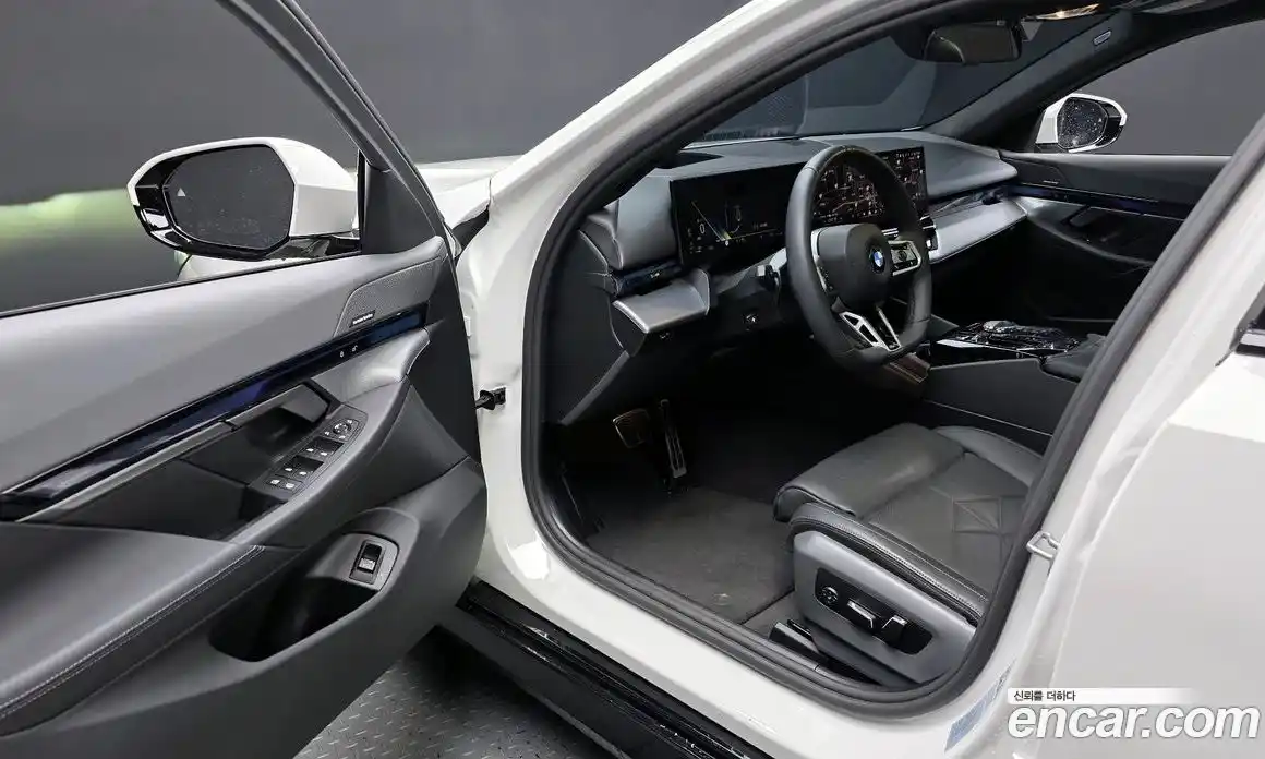 BMW 5-Series 2025 2.0 Автомат в Москве № 228028, фото 3