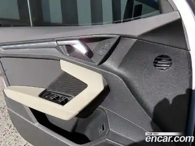 Audi A3 2024 2.0 Автомат в Москве № 230299, миниатюра 11