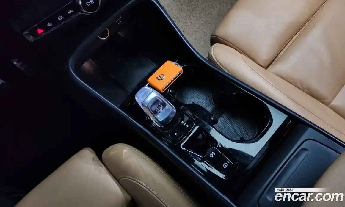 Volvo XC40 2021 2.0 Автомат в Москве № 230362, фото 18