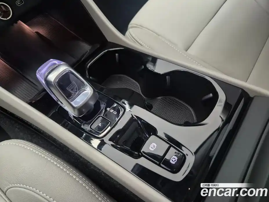 Volvo XC40 2025 2.0 Автомат в Москве № 230701, фото 9