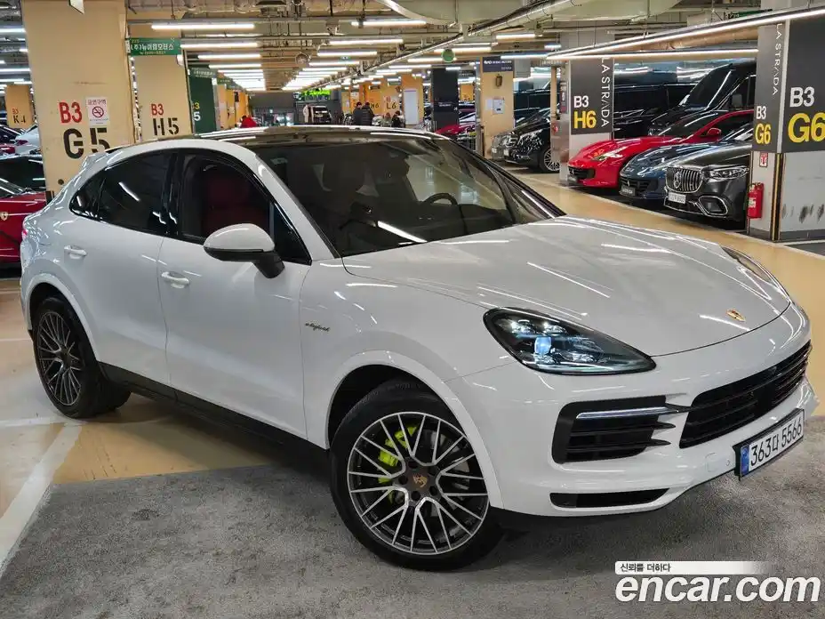 Porsche Cayenne 2022 3.0 Автомат в Москве № 231093, фото 14