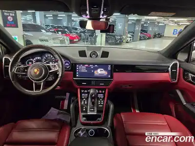 Porsche Cayenne 2022 3.0 Автомат в Москве № 231093, миниатюра 6