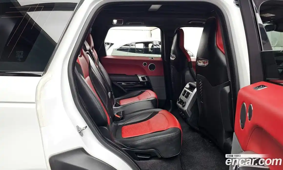 Land Rover Range-Rover Sport 2018 5.0 Автомат в Москве № 231261, фото 11