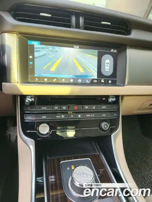 Jaguar XF 2017 2.0 Автомат в Москве № 244065, фото 7