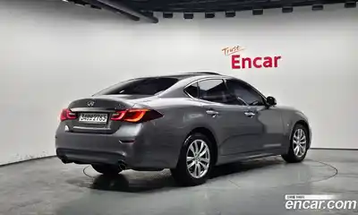 Infiniti Q70 2017 3.7 Автомат в Москве № 246495, миниатюра 2