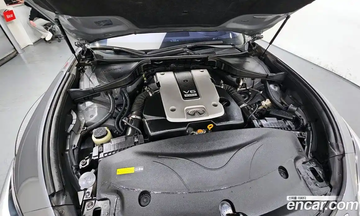 Infiniti Q70 2017 3.7 Автомат в Москве № 246495, фото 6