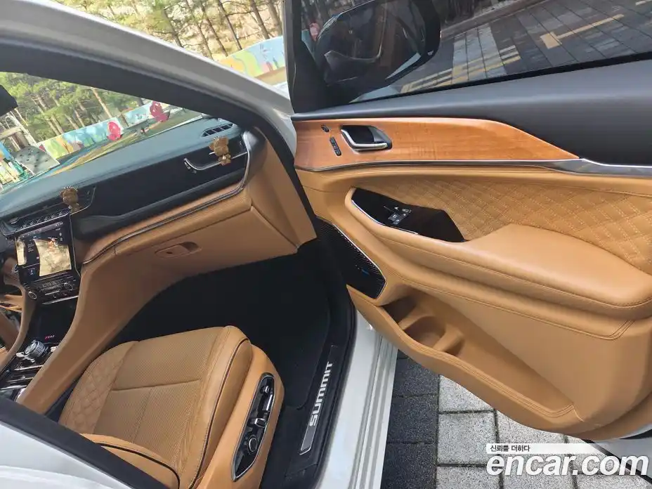 Jeep Cherokee 2023 3.6 Автомат в Москве № 252757, фото 13