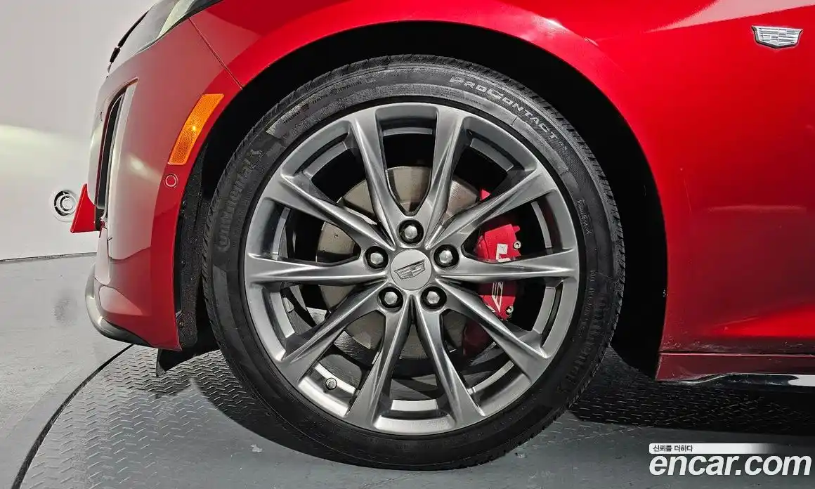 Cadillac CT5 2020 2.0 Автомат в Москве № 256451, фото 14