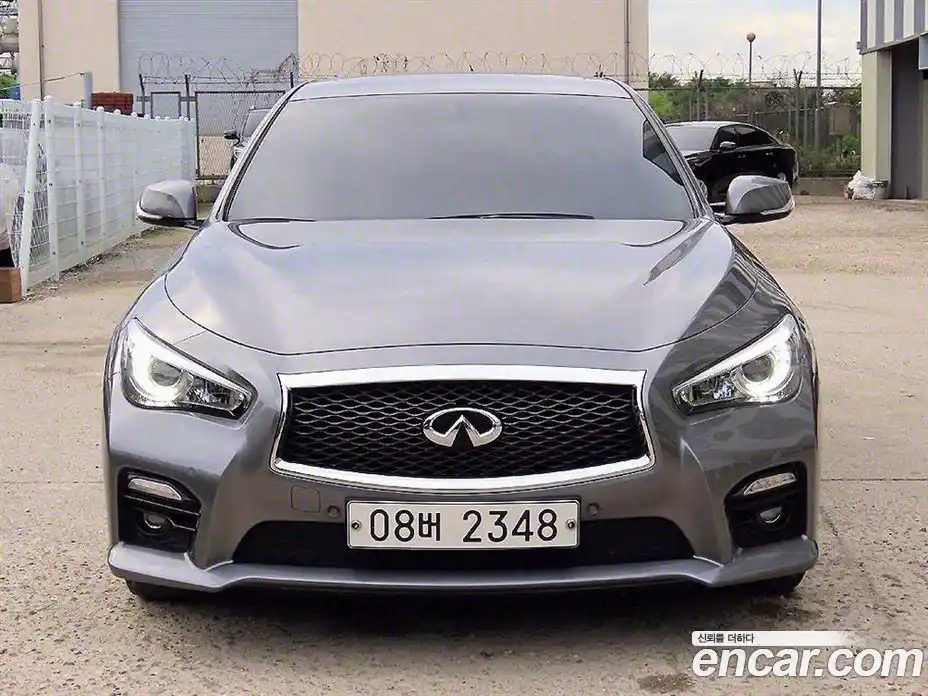 Infiniti Q50 2016 3.5 Автомат в Москве № 258787, фото 1