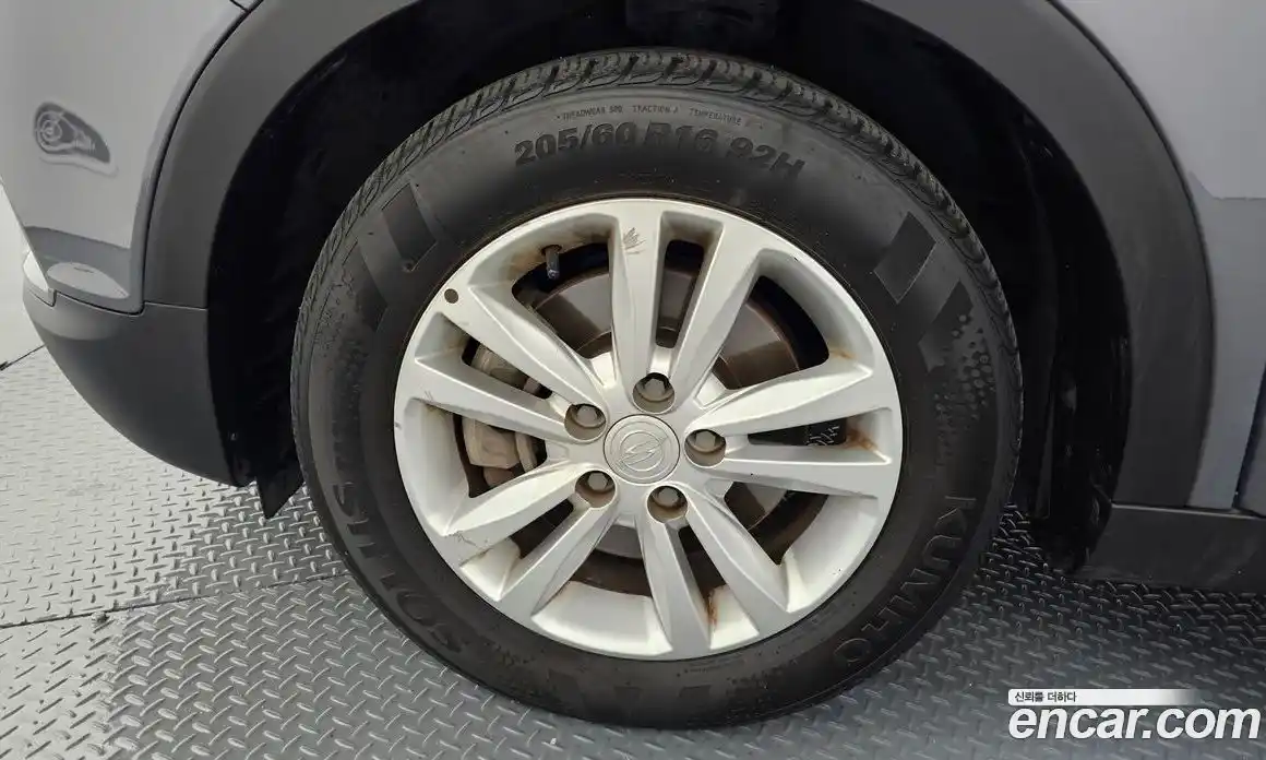 SsangYong TIBOLI 2015 1.6 Автомат в Москве № 26206, фото 10