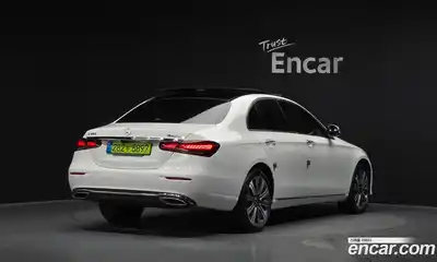 Mercedes-Benz E-Class 2021 3.0 Автомат в Москве № 264352, миниатюра 2