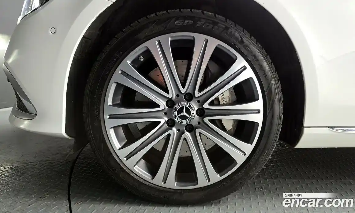 Mercedes-Benz E-Class 2021 3.0 Автомат в Москве № 264352, фото 5