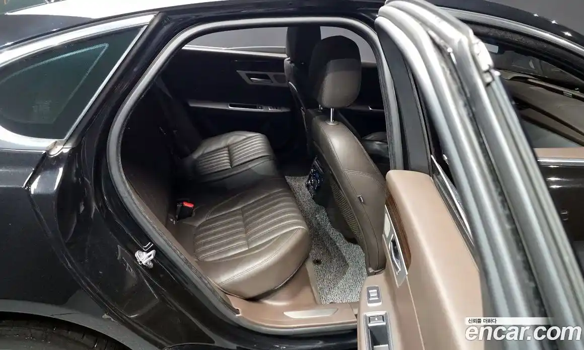 Jaguar XF 2017 2.0 Автомат в Москве № 283856, фото 2