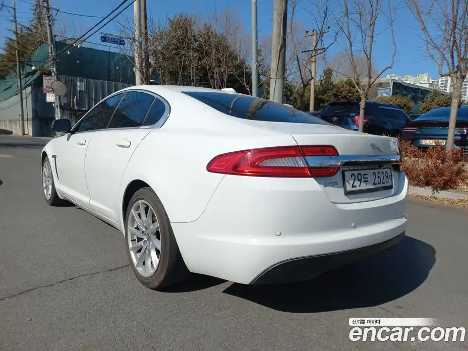 Jaguar XF 2012 2.2 Автомат в Москве № 284013, фото 4