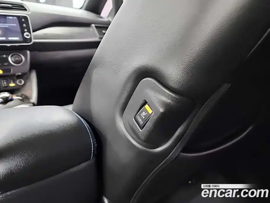 Nissan Leaf 2019 1.0 Автомат в Москве № 285071, фото 13