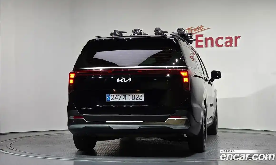 Kia Canival 2024 2.2 Автомат в Москве № 285914, фото 2