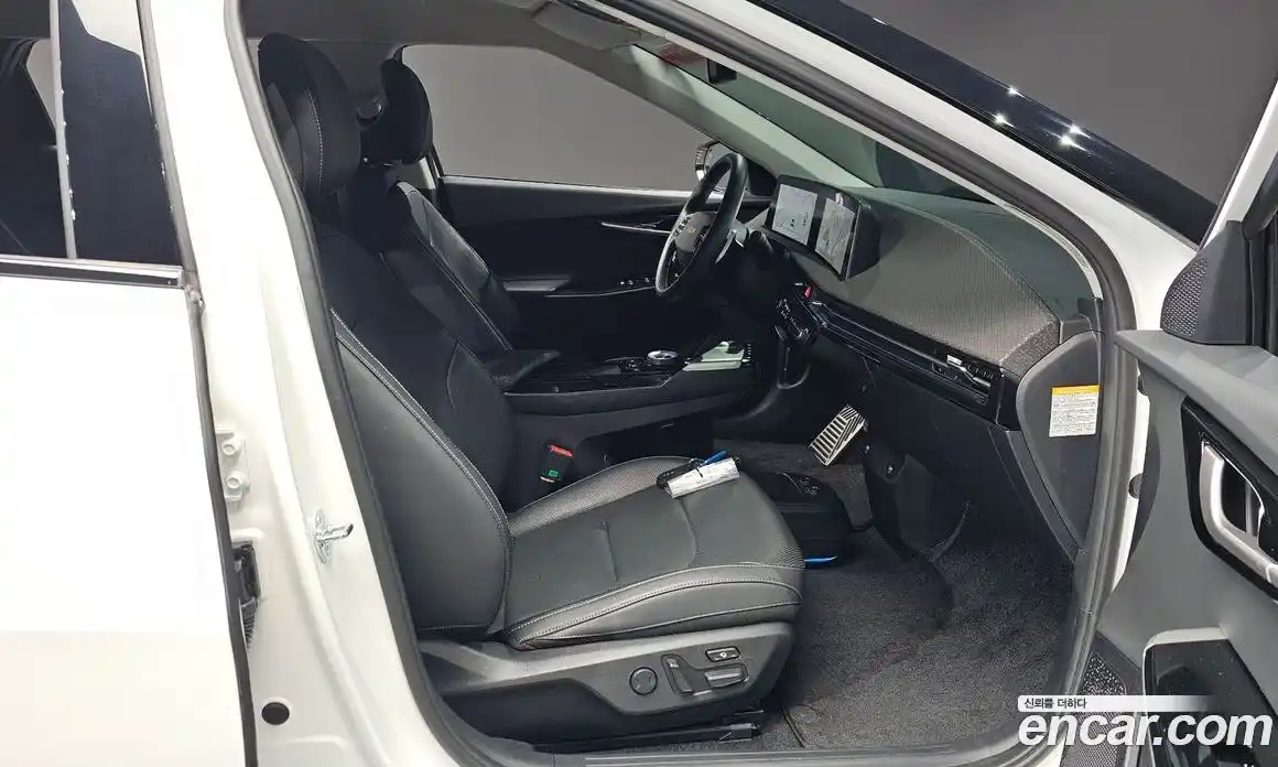 Kia EV6 2023 0.1 Автомат в Москве № 286625, фото 11