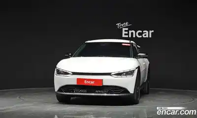 Kia EV6 2023 0.1 Автомат в Москве № 286625, миниатюра 7