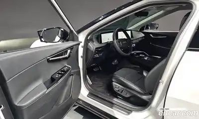 Kia EV6 2023 0.1 Автомат в Москве № 286625, миниатюра 9