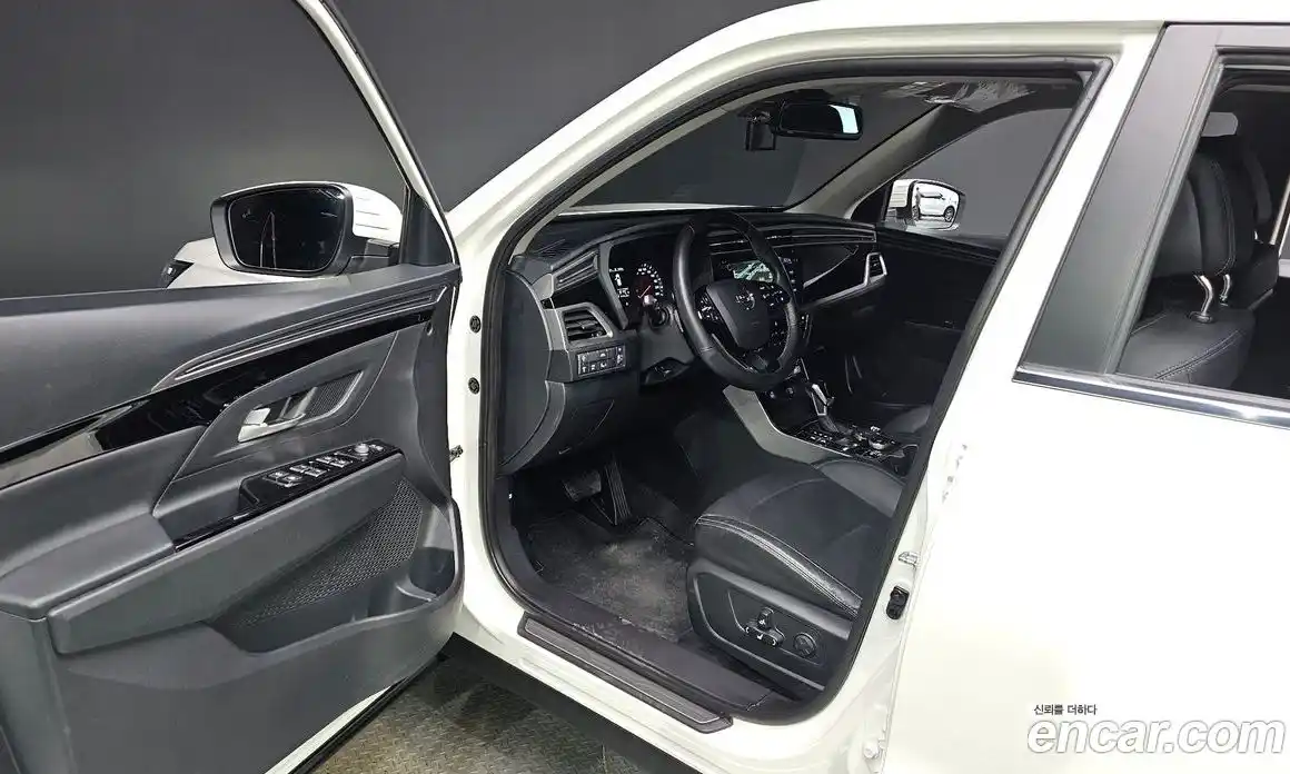 SsangYong Korando 2023 1.5 Автомат в Москве № 28666, фото 3