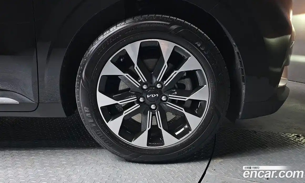 Kia Canival 2023 2.2 Автомат в Москве № 286894, фото 20