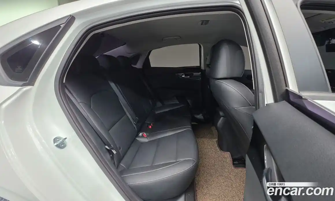 Kia K3 2023 1.6 Автомат в Москве № 287087, фото 19