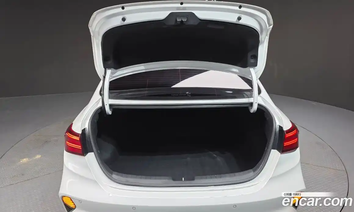 Kia K3 2023 1.6 Автомат в Москве № 287087, фото 20