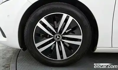 Mercedes-Benz A-Class 2021 2.0 Автомат в Москве № 287226, миниатюра 5