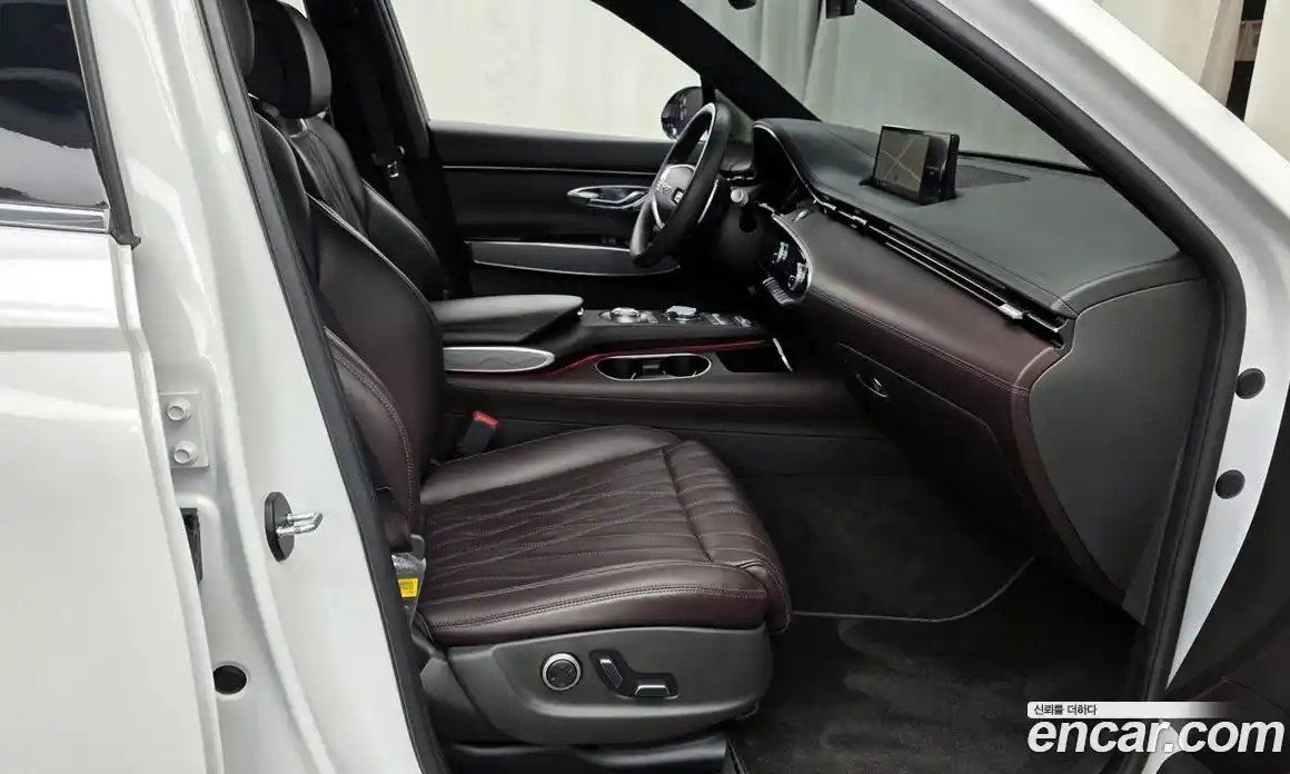 Genesis GV70 2021 2.5 Автомат в Москве № 289074, фото 12