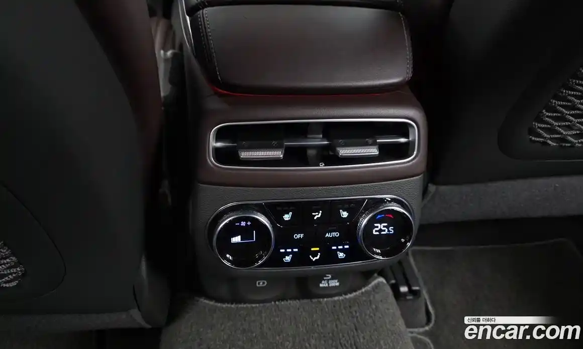 Genesis GV70 2021 2.5 Автомат в Москве № 289074, фото 15