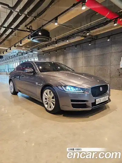 Jaguar XE 2016 2.0 Автомат в Москве № 305207, миниатюра 2