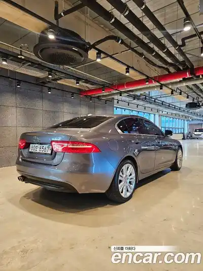 Jaguar XE 2016 2.0 Автомат в Москве № 305207, миниатюра 5