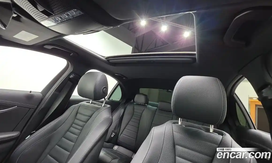 Mercedes-Benz E-Class 2023 2.0 Автомат в Москве № 308126, фото 11