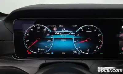 Mercedes-Benz E-Class 2023 2.0 Автомат в Москве № 308126, миниатюра 8