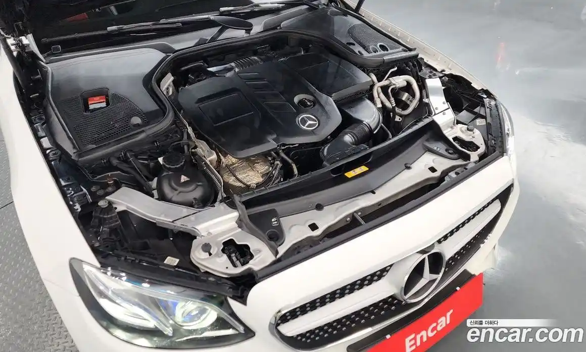 Mercedes-Benz E-Class 2017 1.9 Автомат в Москве № 311182, фото 13