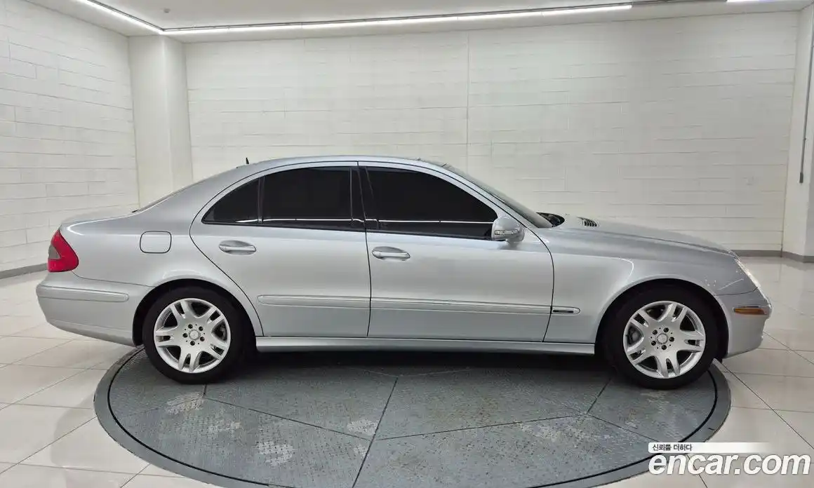 Mercedes-Benz E-Class 2007 3.5 Автомат в Москве № 325197, фото 20
