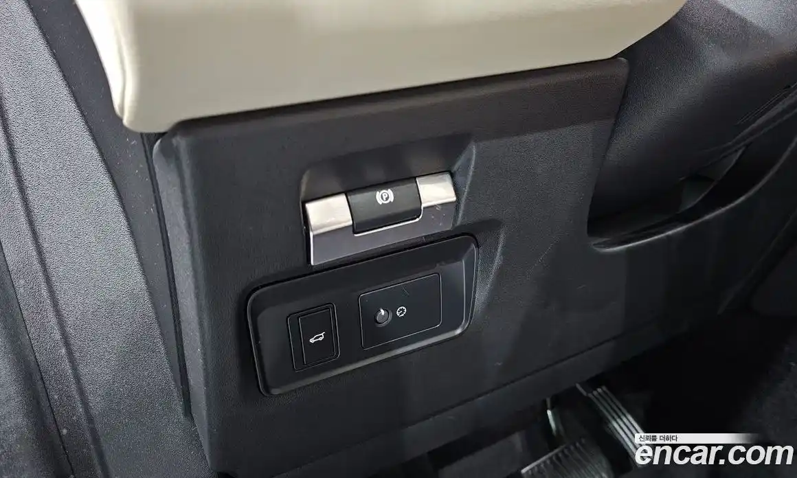 Land Rover Discovery Sport 2020 2.0 Автомат в Москве № 333302, фото 1